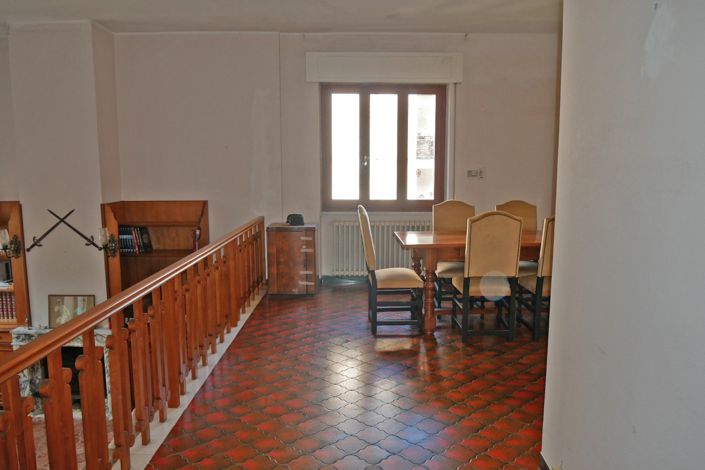 Image No.9-3 Bed Property for sale