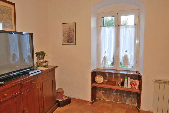 Image No.15-4 Bed Property for sale