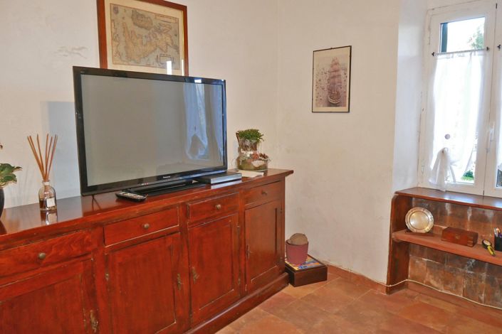 Image No.16-4 Bed Property for sale