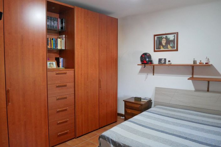 Image No.22-4 Bed Property for sale