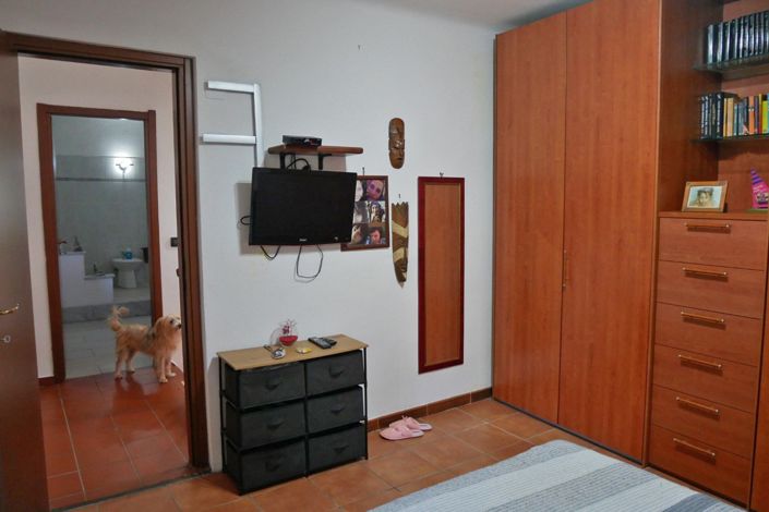 Image No.24-4 Bed Property for sale