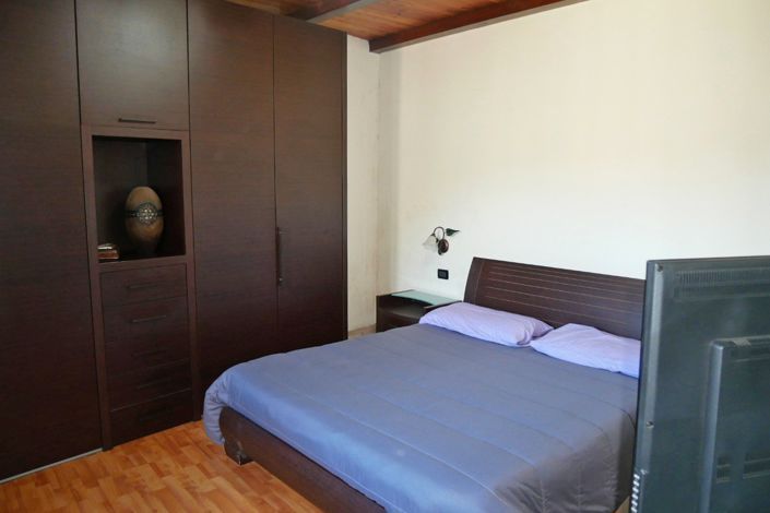 Image No.25-4 Bed Property for sale