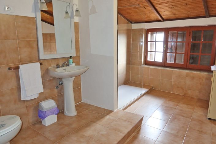Image No.38-Propriété de 5 chambres à vendre à Bagnone