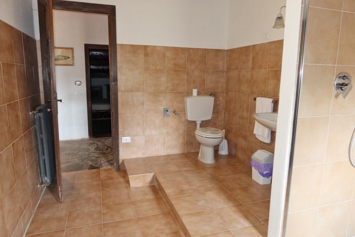 Image No.41-Propriété de 5 chambres à vendre à Bagnone