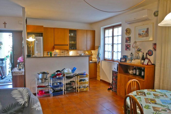 Image No.8-Appartement de 2 chambres à vendre à Casola in Lunigiana