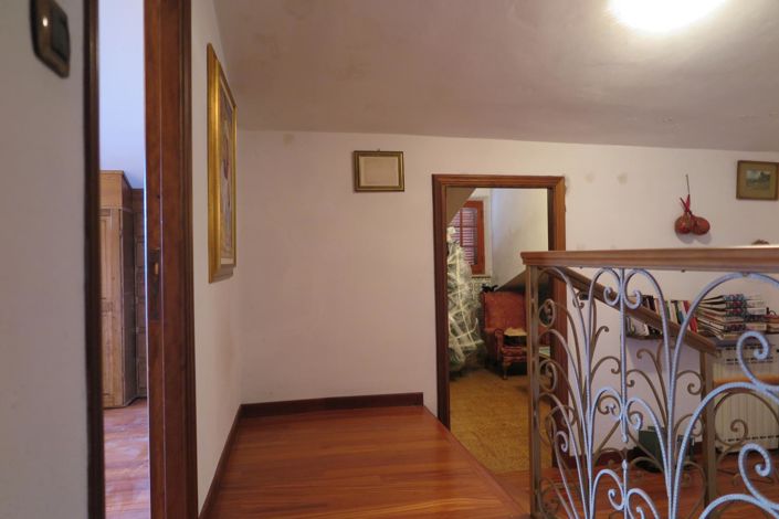 Image No.49-Propriété de 7 chambres à vendre à Villafranca in Lunigiana