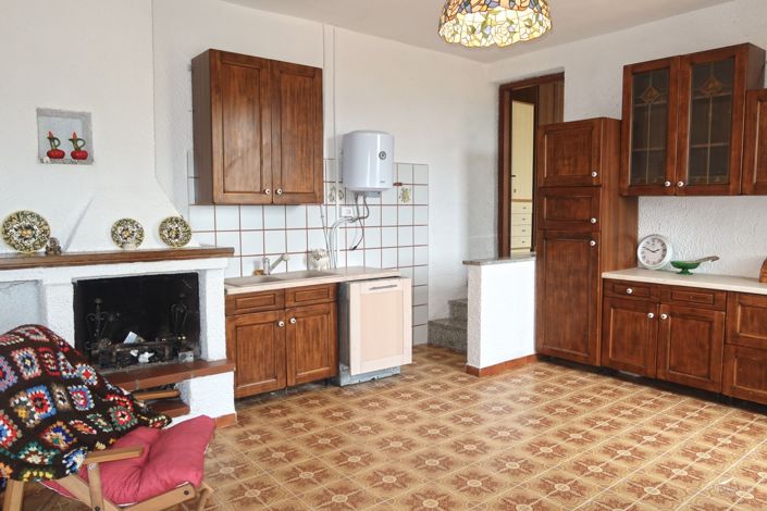 Image No.14-3 Bed Property for sale