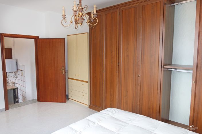 Image No.18-3 Bed Property for sale