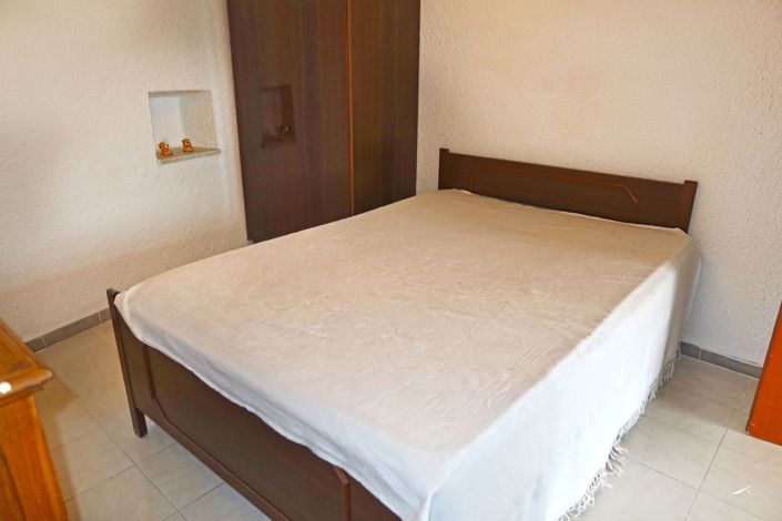 Image No.25-3 Bed Property for sale