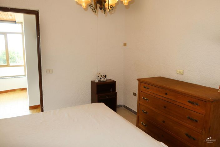 Image No.27-3 Bed Property for sale