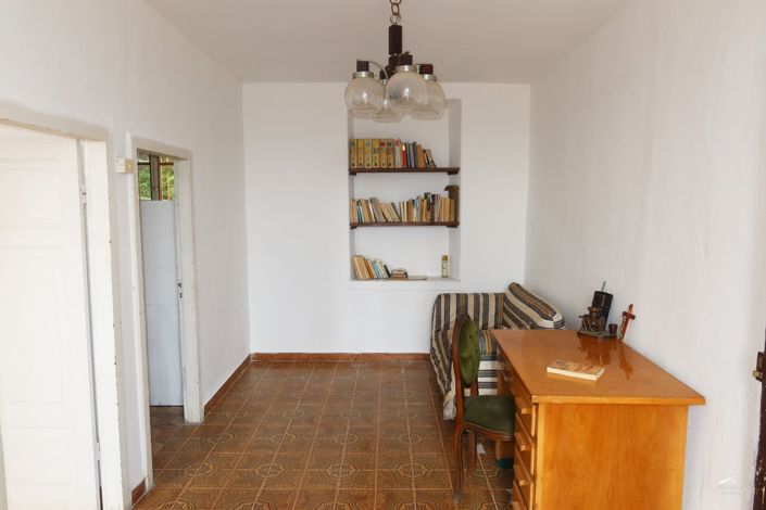 Image No.31-3 Bed Property for sale