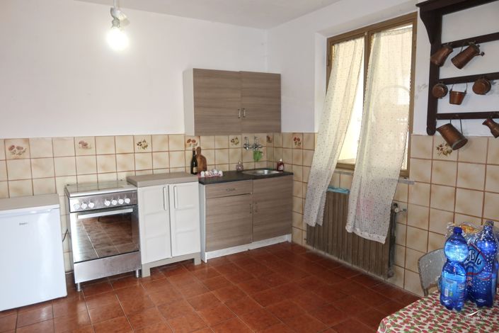 Image No.40-3 Bed Property for sale