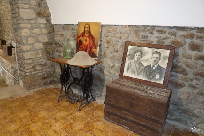 Image No.45-3 Bed Property for sale