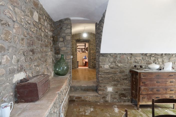 Image No.50-3 Bed Property for sale