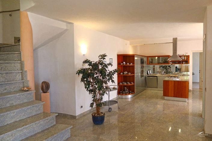 Image No.21-2 Bed Property for sale