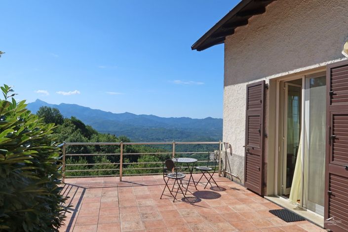 Image No.40-2 Bed Property for sale