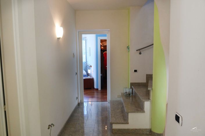 Image No.44-2 Bed Property for sale