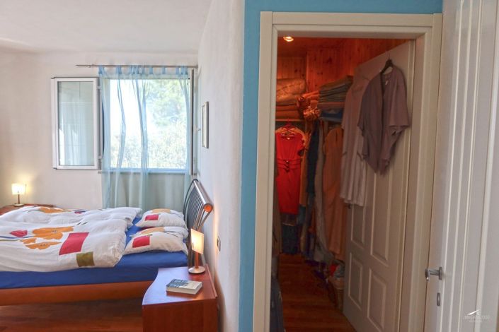 Image No.45-2 Bed Property for sale