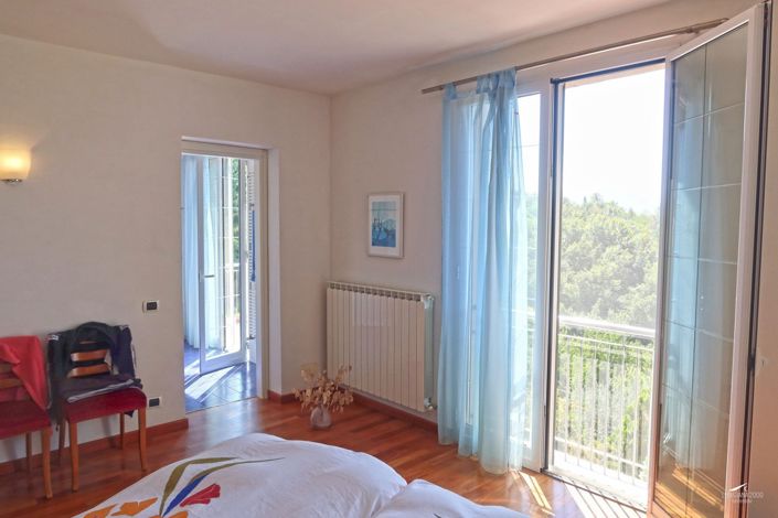 Image No.49-2 Bed Property for sale