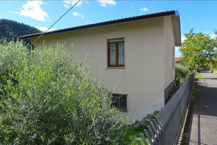 Image No.3-Propriété de 2 chambres à vendre à Bagnone