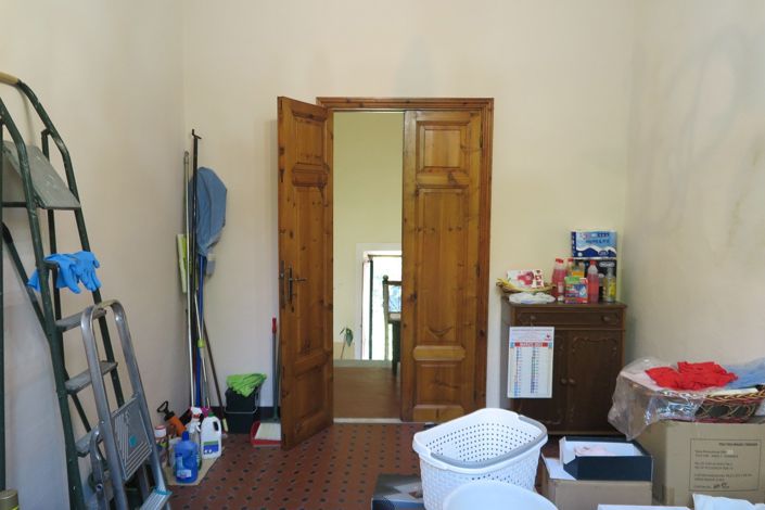 Image No.39-9 Bed Property for sale