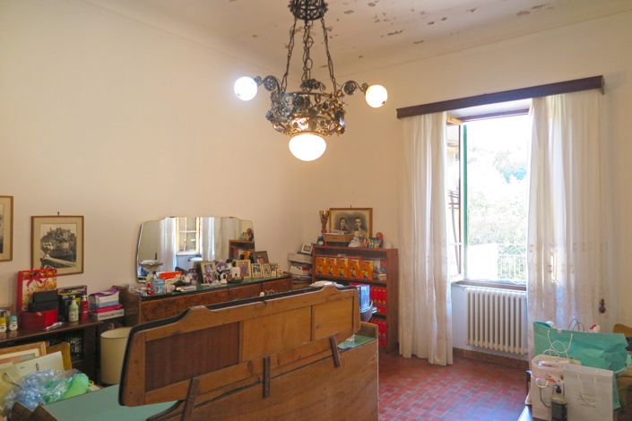 Image No.49-9 Bed Property for sale
