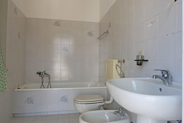 Image No.14-2 Bed Village House for sale