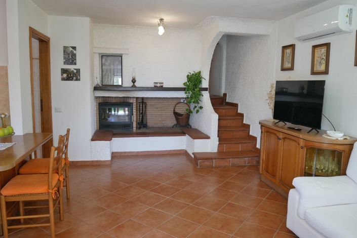 Image No.26-3 Bed Property for sale
