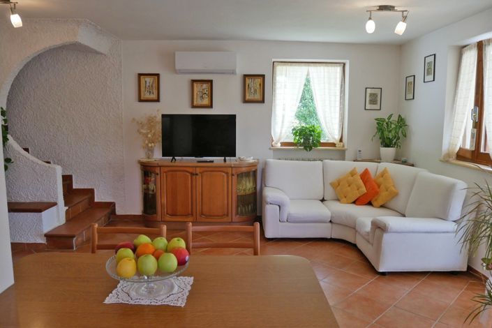 Image No.32-3 Bed Property for sale