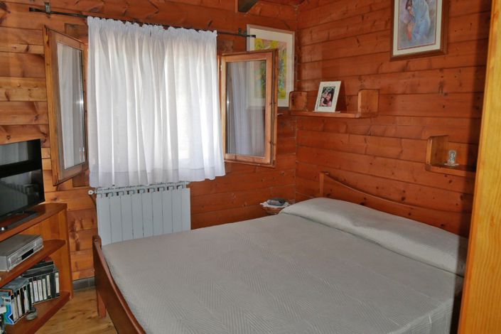 Image No.39-3 Bed Property for sale