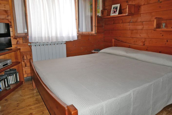 Image No.40-3 Bed Property for sale