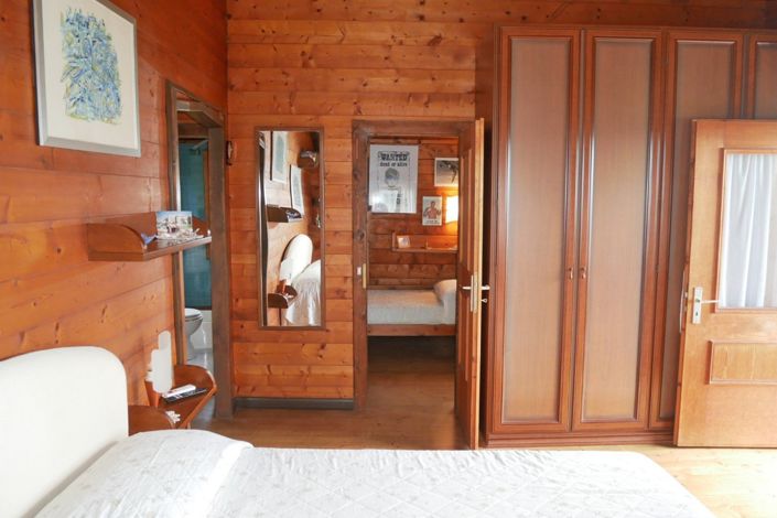 Image No.46-3 Bed Property for sale