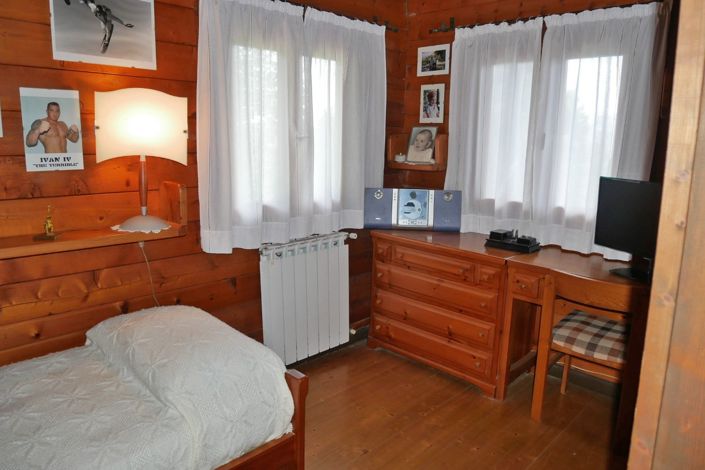 Image No.48-3 Bed Property for sale