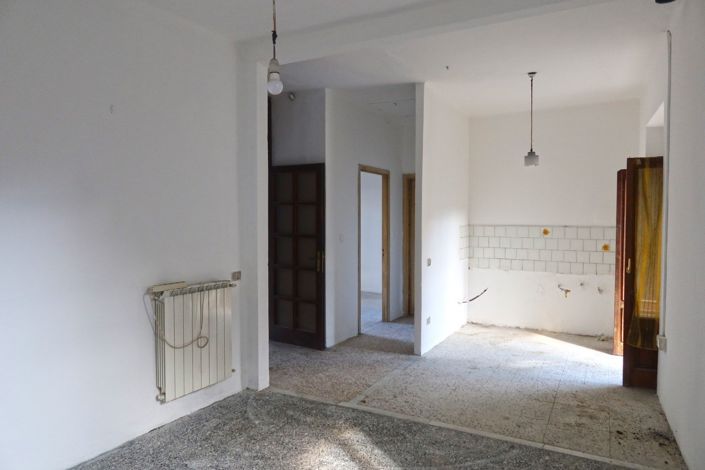 Image No.17-2 Bed Property for sale