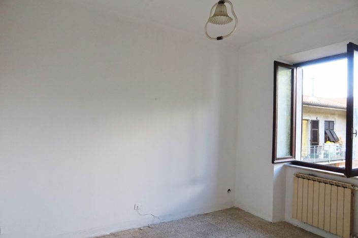 Image No.26-2 Bed Property for sale