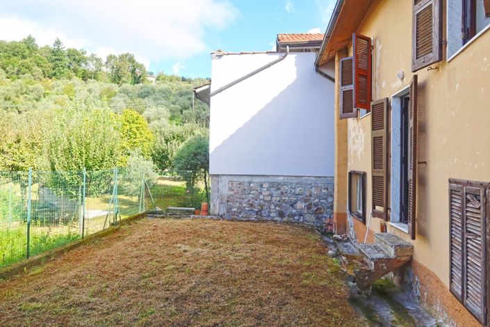 Image No.40-2 Bed Property for sale