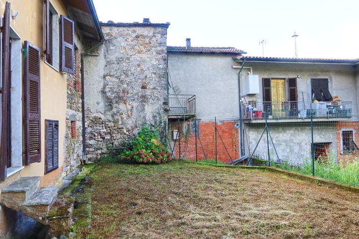 Image No.41-2 Bed Property for sale