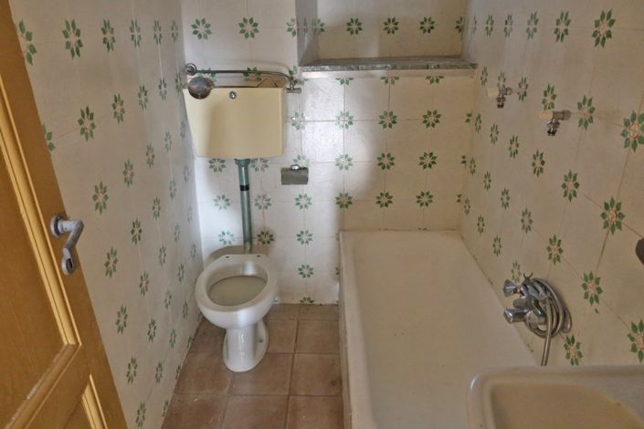Image No.21-4 Bed Property for sale