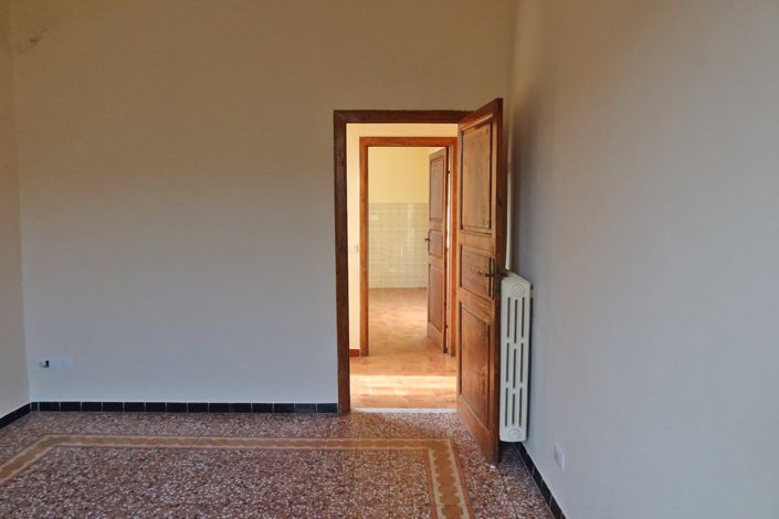 Image No.27-4 Bed Property for sale