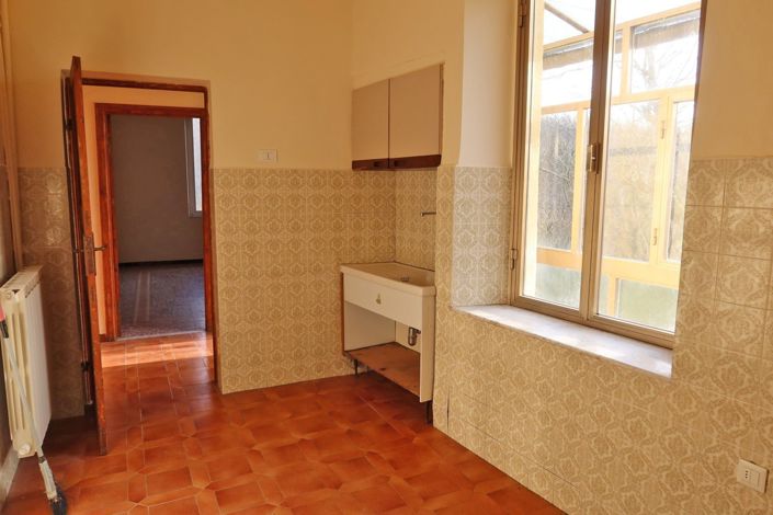 Image No.29-4 Bed Property for sale