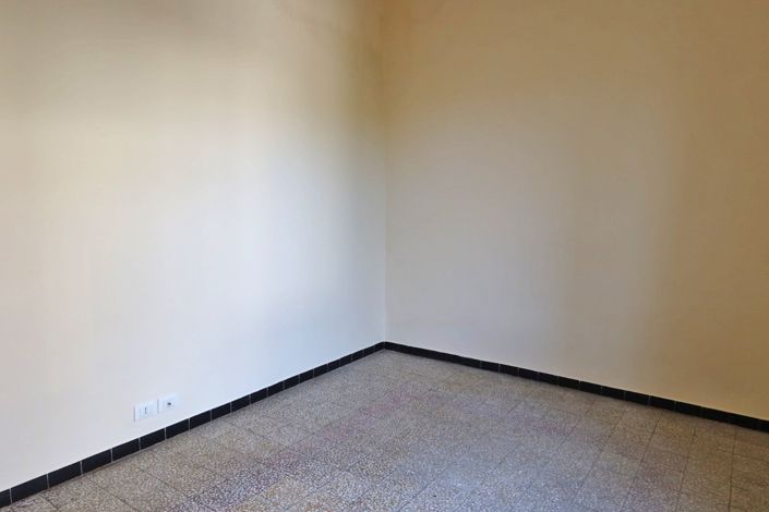 Image No.35-4 Bed Property for sale