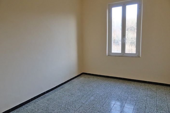 Image No.37-4 Bed Property for sale