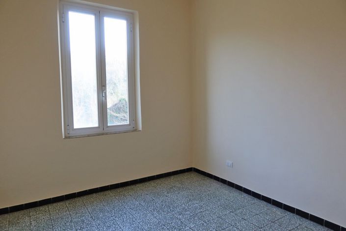 Image No.38-4 Bed Property for sale