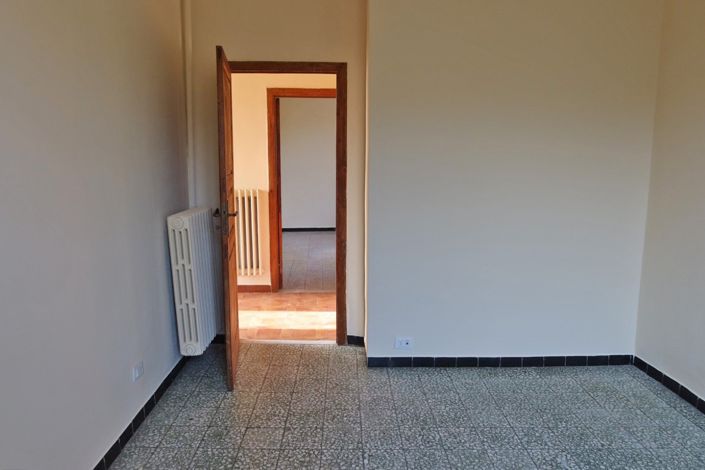 Image No.39-4 Bed Property for sale