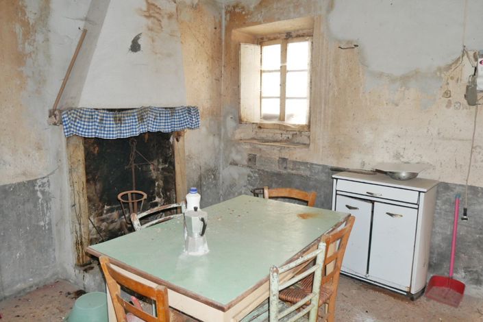 Image No.7-2 Bed Village House for sale