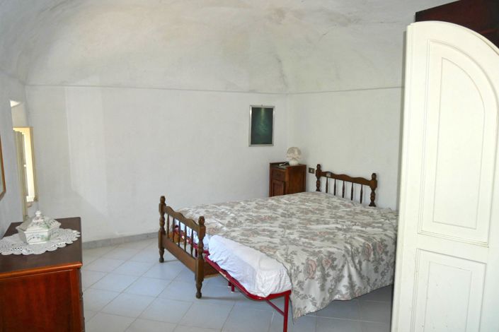Image No.19-3 Bed Village House for sale