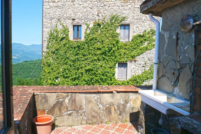 Image No.27-3 Bed Village House for sale