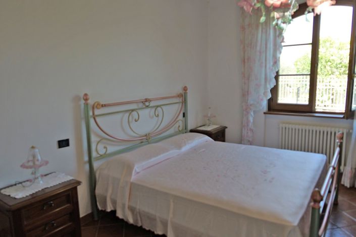 Image No.21-3 Bed Property for sale