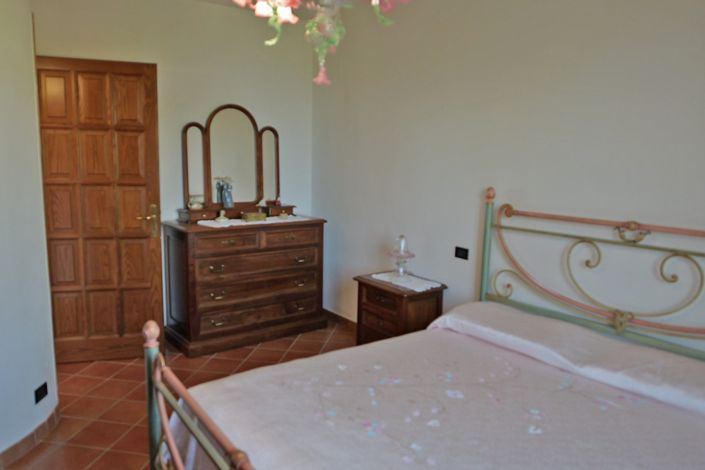 Image No.23-3 Bed Property for sale