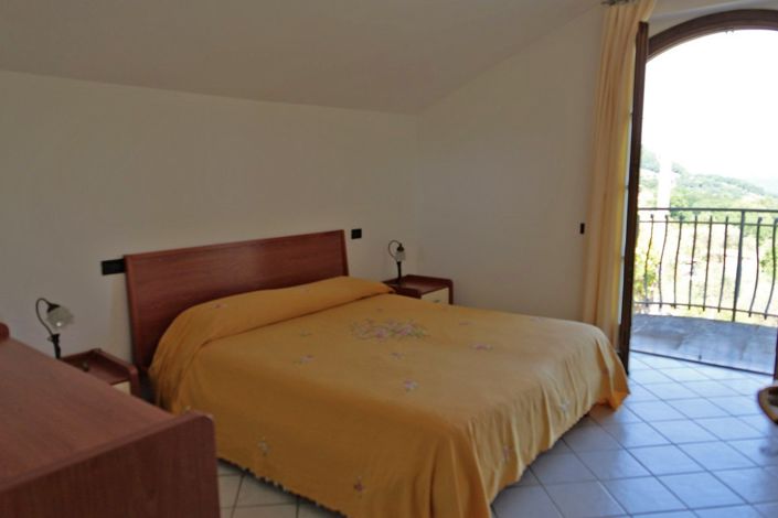 Image No.32-3 Bed Property for sale